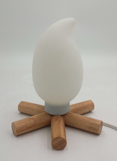 JY0085 8"H WOOD AND PLASTIC FLAME TABLE LAMP